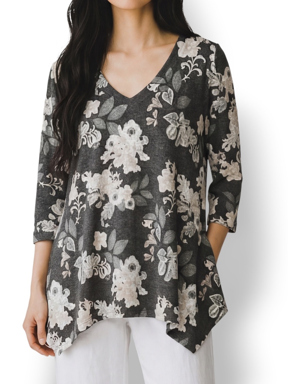 4/$20 Nally & Millie Floral Tunic Top Gray Black Handkerchief Hem Swing Medium